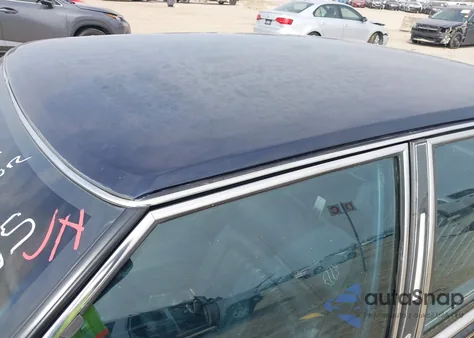 1988 Oldsmobile 98 Regency Brougham z USA, uszkodzony, nr VIN 1G3CW51C5J4342569